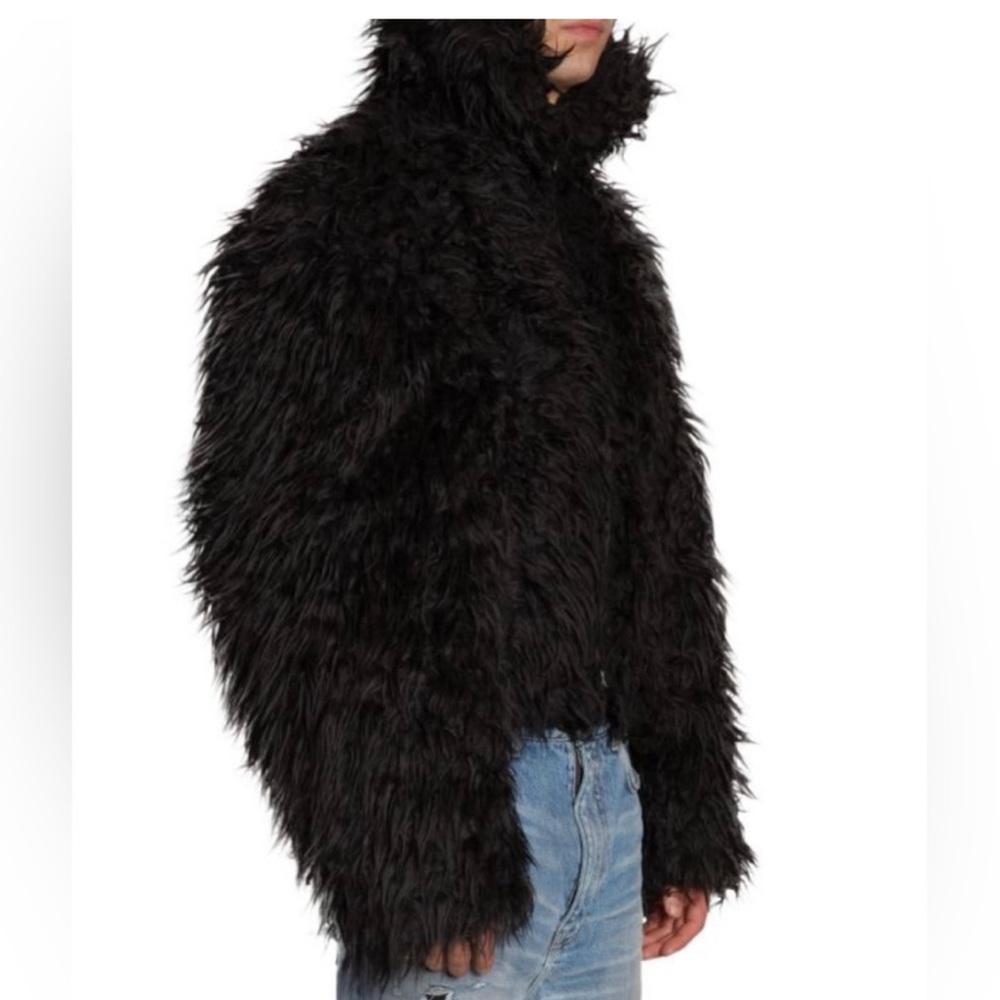 BALENCIAGA  RUNWAY FOX FUR CROP STYLE SIZE 52 unisex